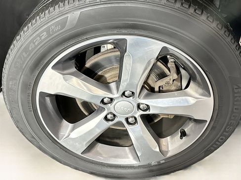 Used 2021 Jeep Grand Cherokee L Limited image 11