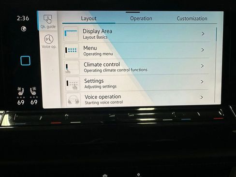 Used 2025 Volkswagen Atlas SE image 34