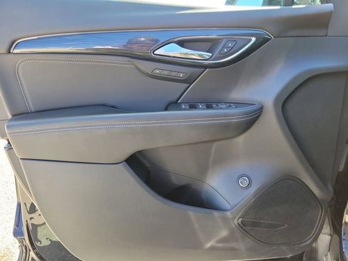 Certified 2023 Buick Envision Essence FWD image 15