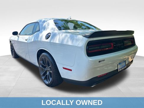 Used 2021 Dodge Challenger R/T Scat Pack RWD image 4