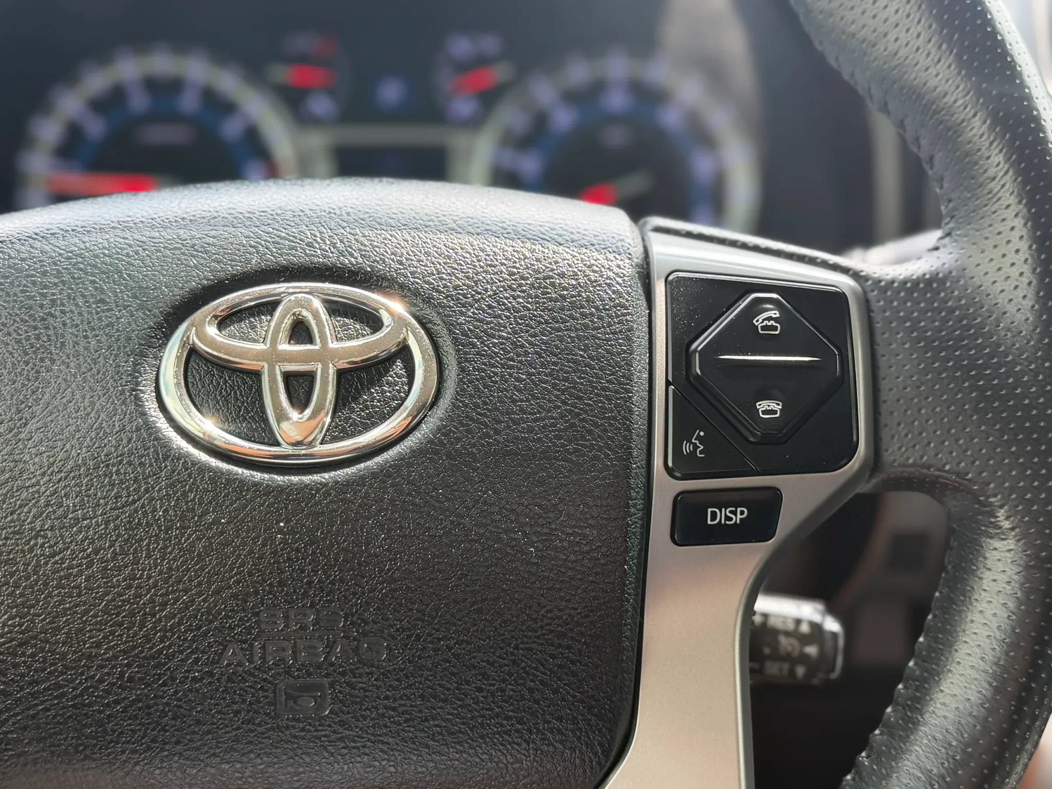 Used 2017 Toyota 4Runner SR5 RWD image 30