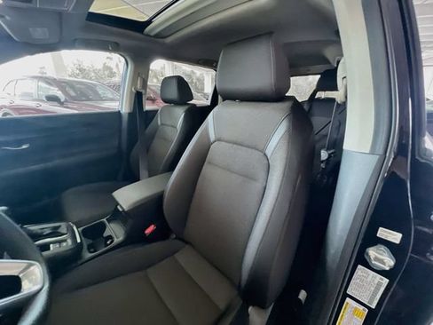 Used 2024 Honda CR-V EX image 10