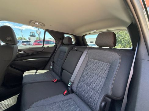 Used 2024 Chevrolet Equinox LT FWD image 25