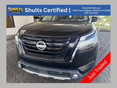 Used 2023 Nissan Pathfinder SL w/ Lighting Package (N92)