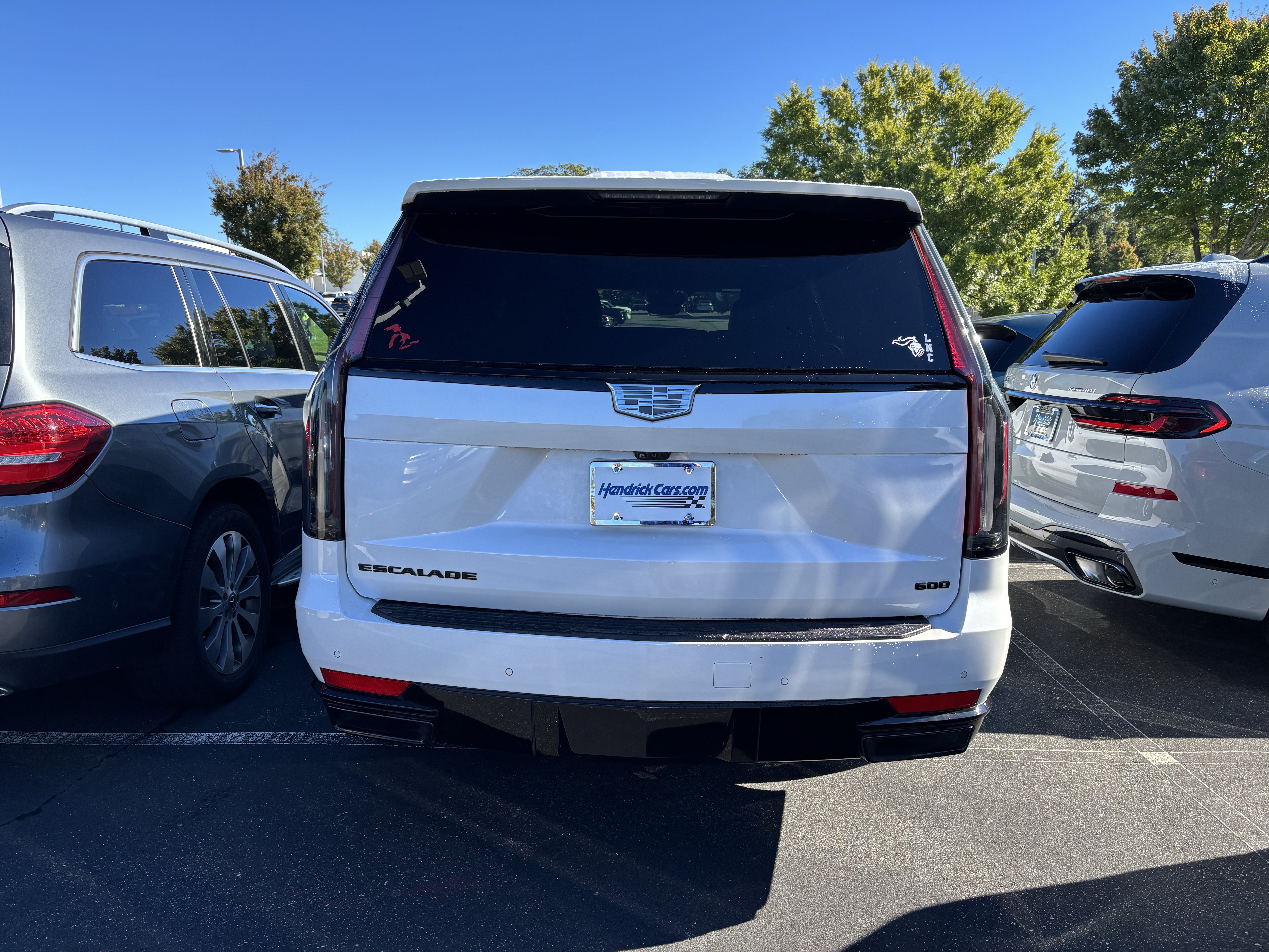 Used 2022 Cadillac Escalade ESV Sport w/ Touring Package RWD image 9