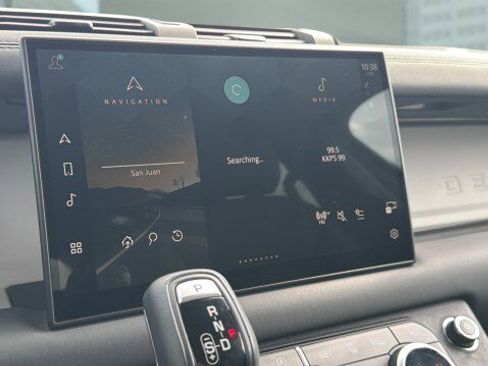 Used 2025 Land Rover Defender 110 S image 24