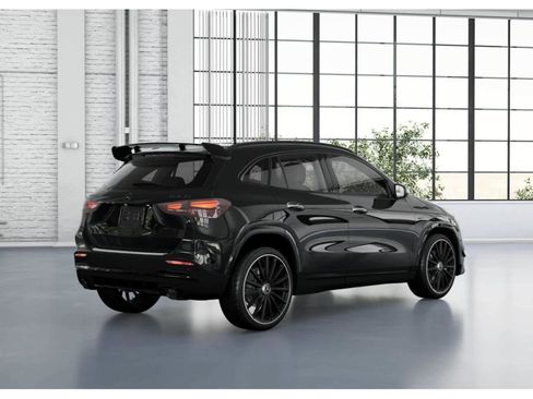 New 2025 Mercedes-Benz GLA 35 AMG 4MATIC image 31