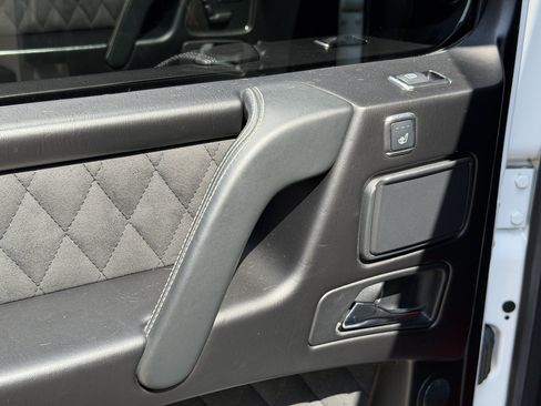 Used 2018 Mercedes-Benz G 63 AMG 4MATIC image 35
