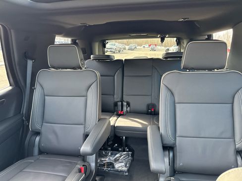 New 2026 Chevrolet Tahoe Premier w/ Sun And Tow Package AWD/4WD image 33