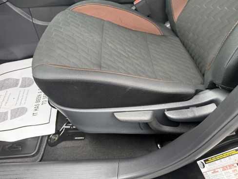 Used 2024 Nissan Kicks SR FWD image 11