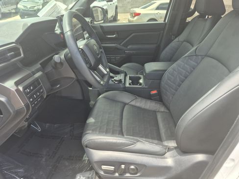 Certified 2024 Toyota Tacoma TRD Off-Road w/ TRD Off Road Premium Package AWD/4WD image 16