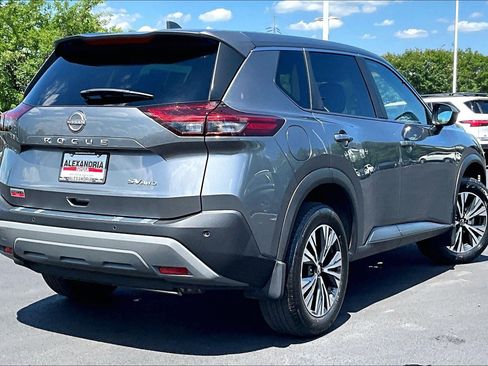 Used 2023 Nissan Rogue SV AWD/4WD image 12