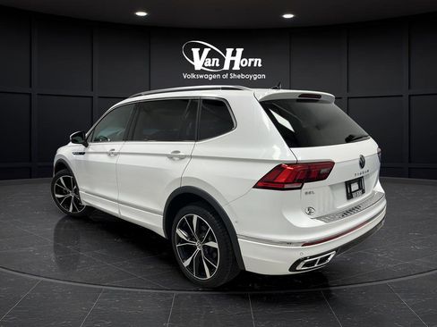 Used 2024 Volkswagen Tiguan SEL R-Line AWD/4WD image 5