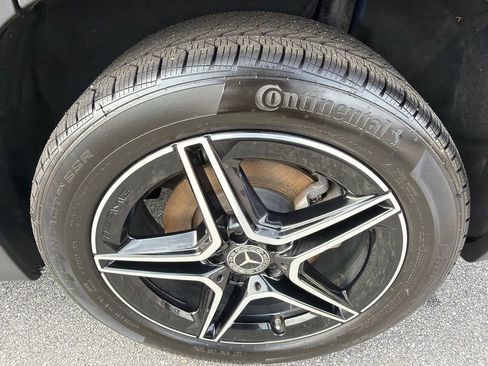 Used 2021 Mercedes-Benz GLB 250 4MATIC image 20