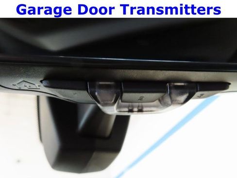 Used 2025 BMW 740i image 37