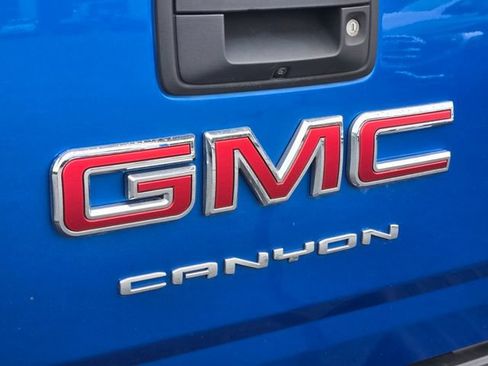 Used 2022 GMC Canyon Elevation Standard w/ Convenience Package AWD/4WD image 17
