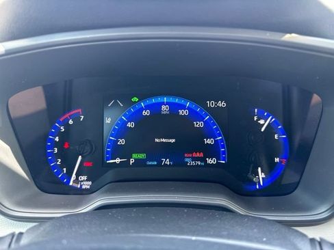 Used 2020 Toyota Corolla LE FWD image 12