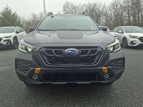 Used 2025 Subaru Outback Wilderness AWD/4WD image 2