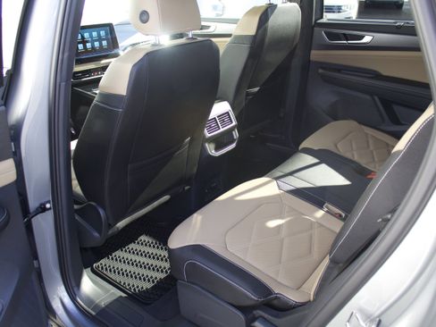New 2026 Volkswagen Atlas Cross Sport SE AWD/4WD image 25