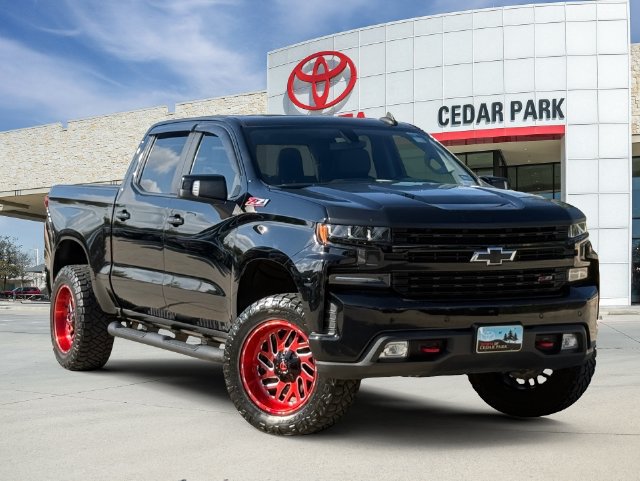 Used 2020 Chevrolet Silverado 1500 LT Trail Boss w/ Midnight Edition AWD/4WD image 1