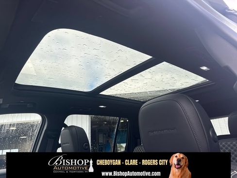 Used 2026 GMC Acadia Denali w/ Super Cruise Package AWD/4WD image 8