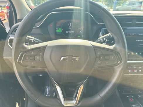 Used 2023 Chevrolet Bolt EUV LT FWD image 19