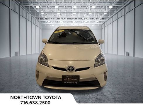Used 2013 Toyota Prius Prime Plug-In Hybrid FWD image 3