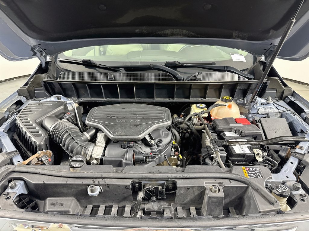 Used 2017 GMC Acadia Denali w/ Technology Package FWD image 34