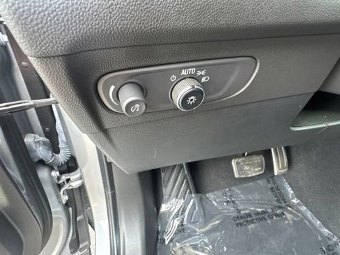 Used 2023 Buick Envision Essence w/ Sport Touring Package AWD/4WD image 17