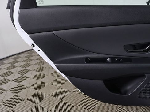 Certified 2025 Hyundai Elantra N Line FWD image 25