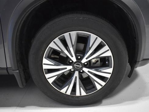 Certified 2022 Nissan Rogue SV image 8