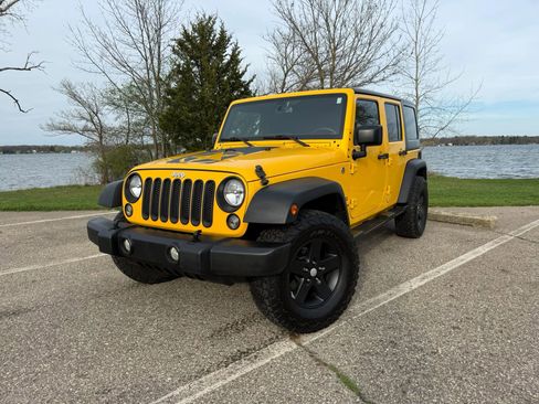 Used 2015 Jeep Wrangler Unlimited Sport w/ Quick Order Package 24S AWD/4WD image 1