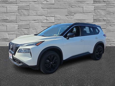 Used 2023 Nissan Rogue SV w/ SV Premium Package AWD/4WD image 5