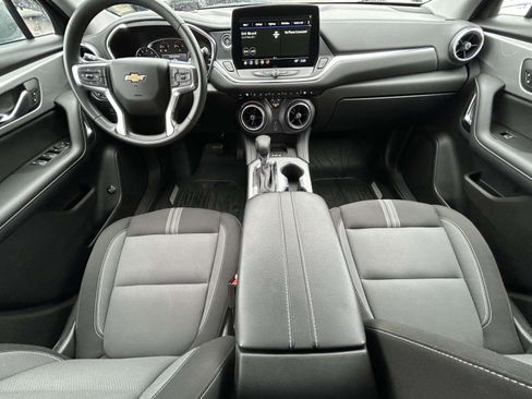 Used 2024 Chevrolet Blazer LT w/ Convenience Package image 12