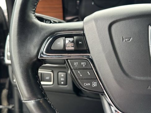 Used 2020 Lincoln Navigator L Reserve w/ Luxury Package image 12
