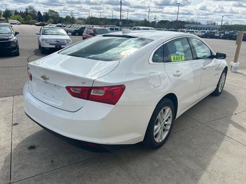 Used 2016 Chevrolet Malibu LT FWD image 5