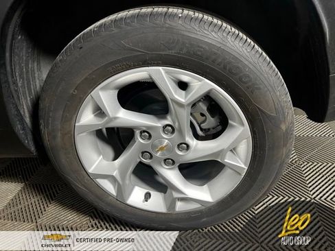 Used 2025 Chevrolet Trax LS w/ LS Convenience Package image 23