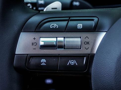 Certified 2025 Hyundai Tucson SEL AWD/4WD image 37