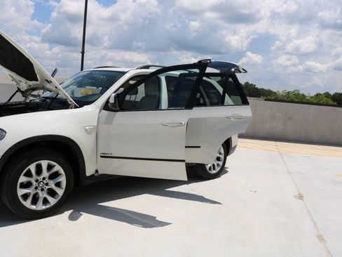 Used 2011 BMW X5 xDrive35i AWD/4WD image 95