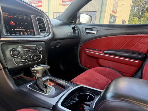 Used 2019 Dodge Charger Scat Pack w/ Plus Group RWD image 16