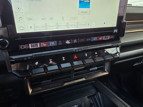 Used 2024 GMC Hummer EV 3X w/ Extreme Off-Road Package image 64