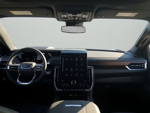 New 2026 GMC Yukon Denali w/ Sun & Power Step Package image 23