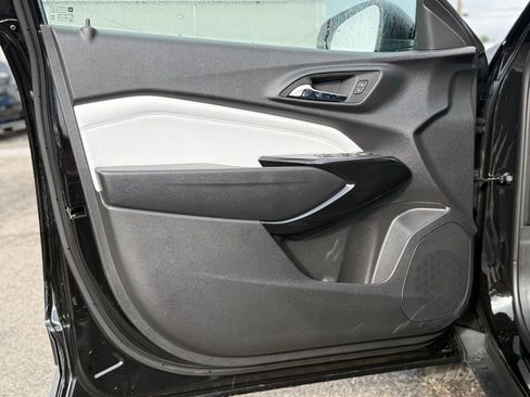 New 2026 Chevrolet Trax LT w/ Driver Confidence Package FWD image 11