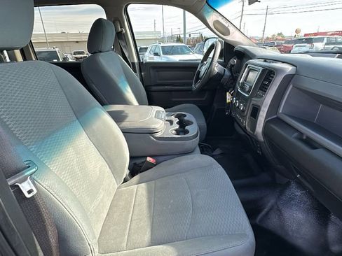 Used 2016 RAM 3500 Tradesman w/ Chrome Appearance Group image 13