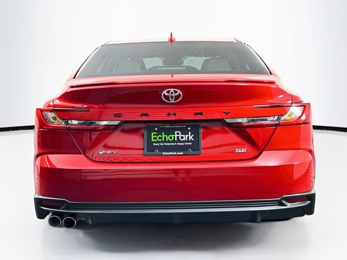 Used 2026 Toyota Camry SE w/ Convenience Package FWD image 7