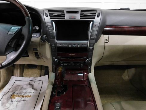 Used 2008 Lexus LS 460 image 45