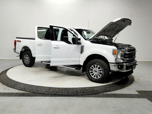 Used 2022 Ford F250 Lariat w/ Lariat Value Package image 9