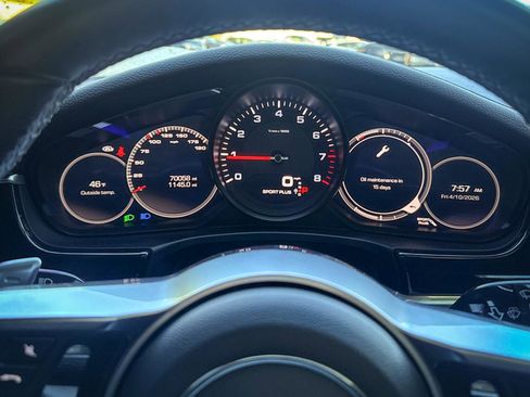 Used 2018 Porsche Panamera 4 AWD/4WD image 21