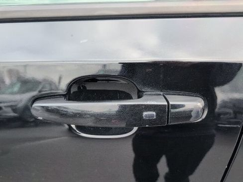Used 2020 GMC Terrain SLT w/ Preferred Package FWD image 17