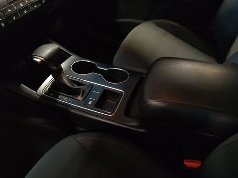 Used 2020 Kia Sorento FWD V6 image 26